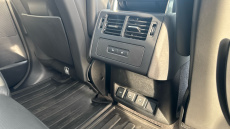 Land Rover Discovery 3.0 D300 Dynamic HSE 5dr Auto Diesel Station Wagon